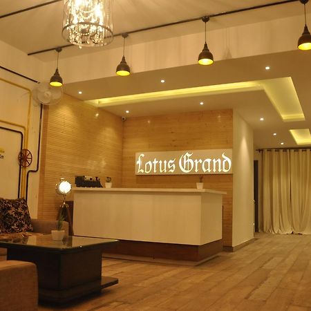 Lotus Grand Akm 호텔 Kālka 외부 사진