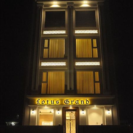 Lotus Grand Akm 호텔 Kālka 외부 사진